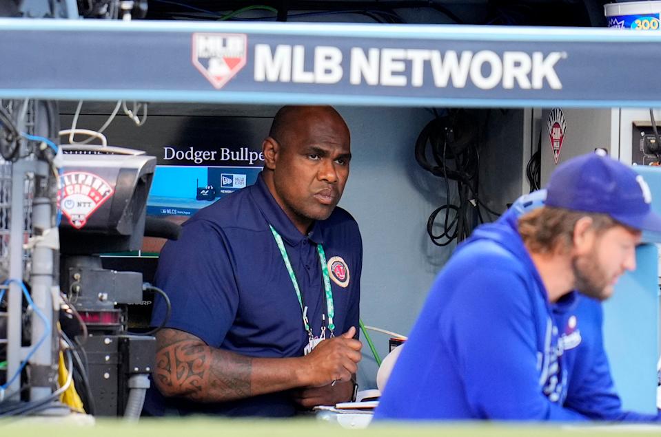 Los Angeles, CA - October 20: MLB authenticator Saipele Tuialii during Game 4 of a National League Championship Series baseball game between the Los Angeles Dodgers and the Atlanta Braves at Dodger Stadium in Los Angeles on Wednesday, October 20, 2021. (Photo by Keith Birmingham/MediaNews Group/Pasadena Star-News via Getty Images)